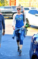 GWEN STEFANI Out and About in Beverly Hills 08/28/2016