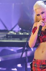 GWEN STEFANI Performs at a Concert in Vancouver 08/25/2016