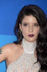 HALSEY at 2016 MTV Video Music Awards in New York 08/28/2016