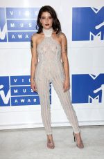 HALSEY at 2016 MTV Video Music Awards in New York 08/28/2016