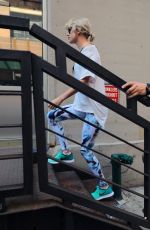 TAYLOR SWIFT Arrives at a Gym in New York 08/09/2016