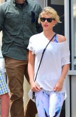 TAYLOR SWIFT Arrives at a Gym in New York 08/09/2016