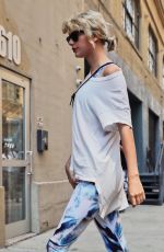 TAYLOR SWIFT Arrives at a Gym in New York 08/09/2016