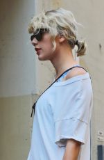 TAYLOR SWIFT Arrives at a Gym in New York 08/09/2016
