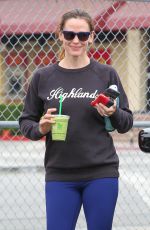 JENNIFER GARNER Leaves a Gym in Brentwood 08/09/2016