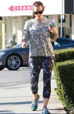 JENNIFER GARNER Leaves a Gym in Brentwood 08/13/2016