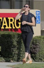 JENNIFER GARNER Leaves a Gym in Los Angeles 08/23/2016