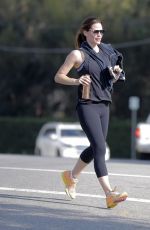 JENNIFER GARNER Leaves a Gym in Los Angeles 08/23/2016