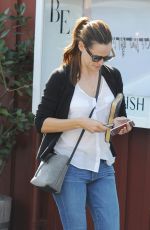 JENNIFER GARNER Out and About in Brentwood 08/29/2016