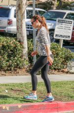 JENNIFER GARNER Out and About in Los Angeles 08/12/2016