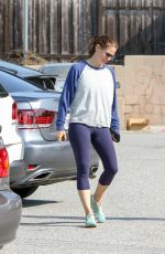 JENNIFER GARNER Out and About in Los Angeles 08/20/2016