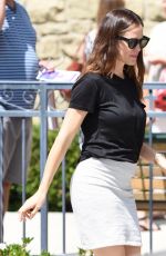 JENNIFER GARNER Out and About in Pacific Palisades 08/07/2016