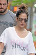 JENNIFER LOPEZ Leaves Her Apartment in New York 08/30/2016
