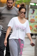 JENNIFER LOPEZ Leaves Her Apartment in New York 08/30/2016