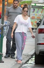 JENNIFER LOPEZ Leaves Her Apartment in New York 08/30/2016