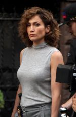 JENNIFER LOPEZ on the Det of 