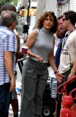 JENNIFER LOPEZ on the Det of 