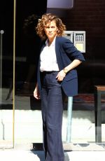 JENNIFER LOPEZ on the Set of 