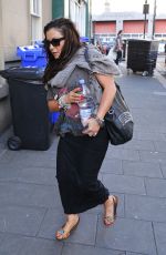 JESSIE WALLACE Arrives at a Theatre in Newcastle 08/05/2016