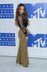 JOANNA JOJO LEVESQUE at 2016 MTV Video Music Awards in New York 08/28/2016