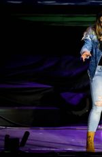 JOANNA JOJO LEVESQUE Performs at Molson Canadian Amphitheatre in Toronto 08/11/2016