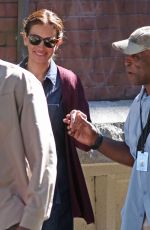 JULIA ROBERTS on the Set of 