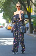 KARLIE KLOSS Out and About in New York 08/25/2016