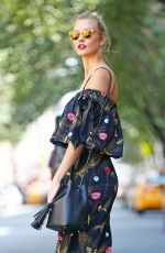 KARLIE KLOSS Out and About in New York 08/25/2016