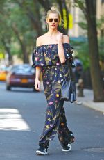 KARLIE KLOSS Out and About in New York 08/25/2016