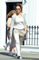 KATE BECKINSALE Shopping at Notting Hill in London 08/03/2016