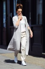 KATE BECKINSALE Shopping at Notting Hill in London 08/03/2016