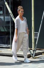 KATE BECKINSALE Shopping at Notting Hill in London 08/03/2016