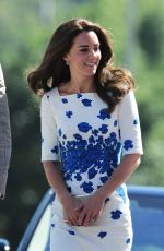 KATE MIDDLETON Out in Luton 08/24/2016