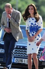 KATE MIDDLETON Out in Luton 08/24/2016