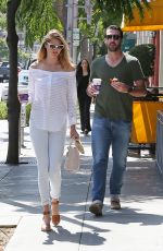 KATE UPTON Leaves Coffee Been & Tea Leaf in Beverly Hills 08/11/2016