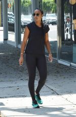KELLY ROWLAND Shopping at Kartell Furniture Store in West Hollywood 08/09/2016