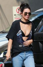 KENDALL JENNER Out and About in Beverly Hills 08/25/2016