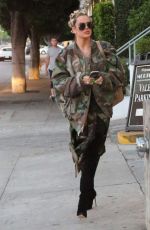 KHLOE KARDASHIAN Shows New Hairdo at Morton