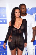 KIM KARDASHIAN at 2016 MTV Video Music Awards in New York 08/28/2016