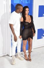 KIM KARDASHIAN at 2016 MTV Video Music Awards in New York 08/28/2016