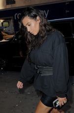 KIM KARDASHIAN Out and About in New York 08/29/2016