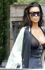 KIM KARDASHIAN Out and About in New York 08/30/2016