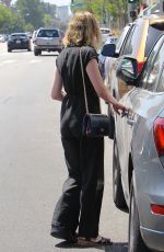 KIRSTEN DUSNT Returns to Her Car in Los Angeles 08/08/2016