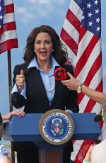LYNDA CARTER on the Set of 