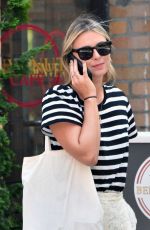 MARIA SHARAPOVA Out and About in New York 08/11/2016