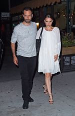 NATALIE PORTMAN Leaves Il Buco Italian Restaurant in New York 08/15/2016