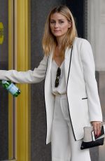 OLIVIA PALERMO Arrives at a Office in New York 08/15/2016