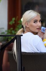 PIA MIA PEREZ at Il Fornaio in Los Angeles 08/24/2016