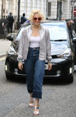 PIXIE LOTT Arrives at Theatre Royal in London 08/10/2016
