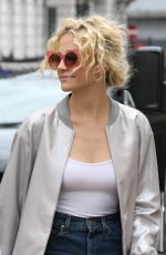 PIXIE LOTT Arrives at Theatre Royal in London 08/10/2016